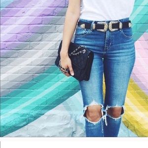 B- Low The Belt Bri Bri Wait Belt Black Silver